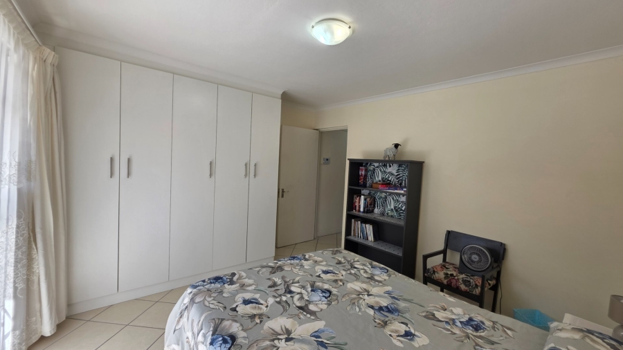 2 Bedroom Property for Sale in Hartenzicht Western Cape